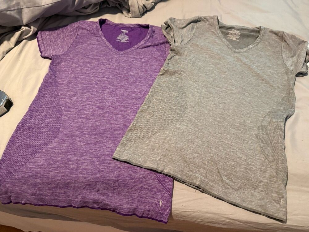 Lot x2 Womens Danskin Now Fitted Shirt Tops Activewear Size Medium 8-10 DriMore